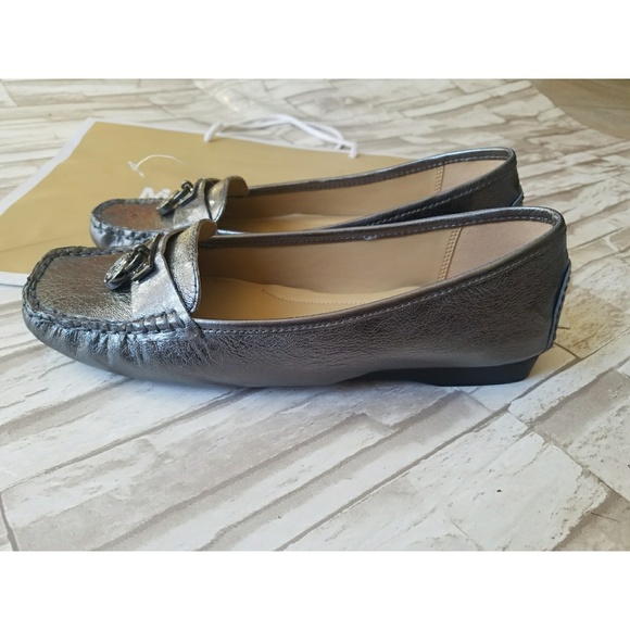 •Michael Kors• metallic silver Hamilton loafers - Picture 3 of 7